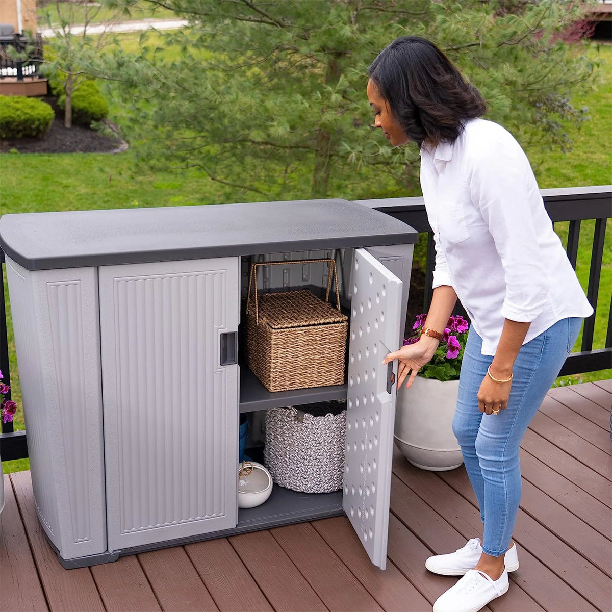 Suncast Backyard Oasis 130 Gallon Outdoor Storage Basic Unit, Dove Gray