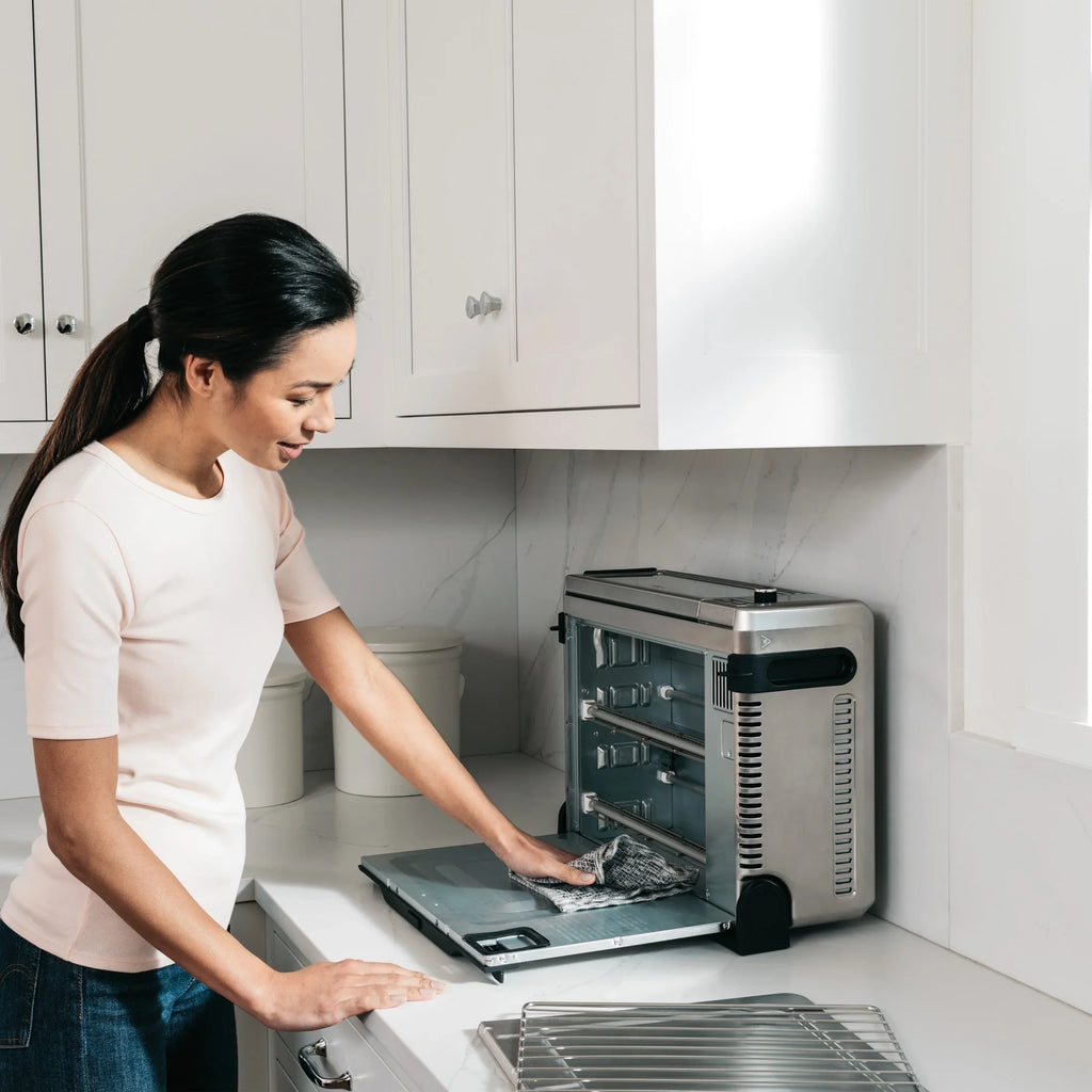 Ninja. SP101 Foodia?" 8-in-1 Digital Air Fry Oven, Flip-Away for Storage, Dehydrate, Keep Warm