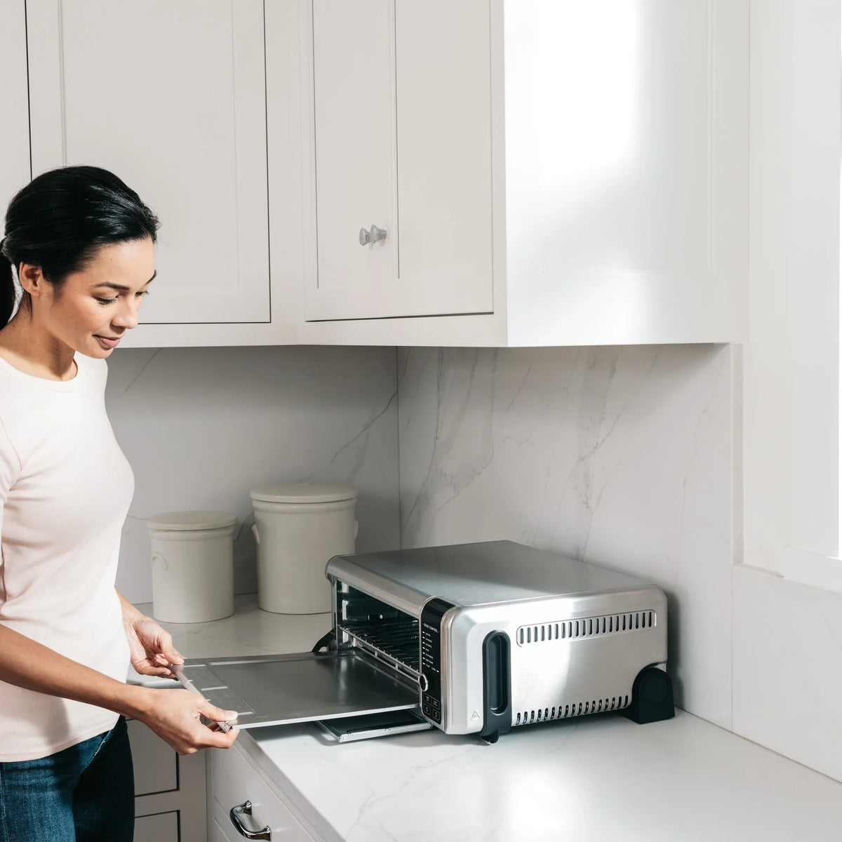 Ninja. SP101 Foodia?" 8-in-1 Digital Air Fry Oven, Flip-Away for Storage, Dehydrate, Keep Warm
