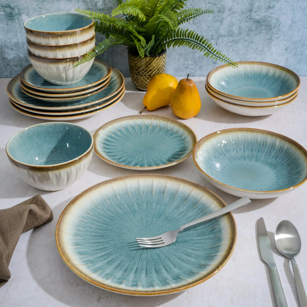 Gibson Elite Mayfair Bay 16 Piece Double Bowl Embossed Reactive Dinnerware a. Blue