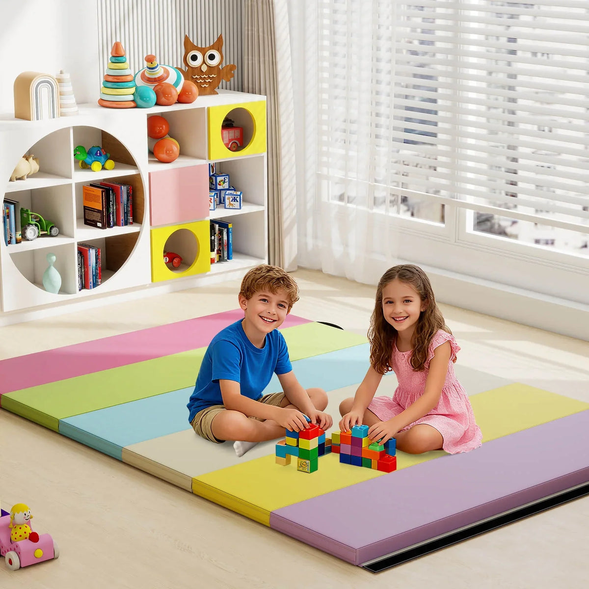 Costway Tri-Folding Gymnastics Mat 6' x 4' Tumbling Mat with Carrying Handles