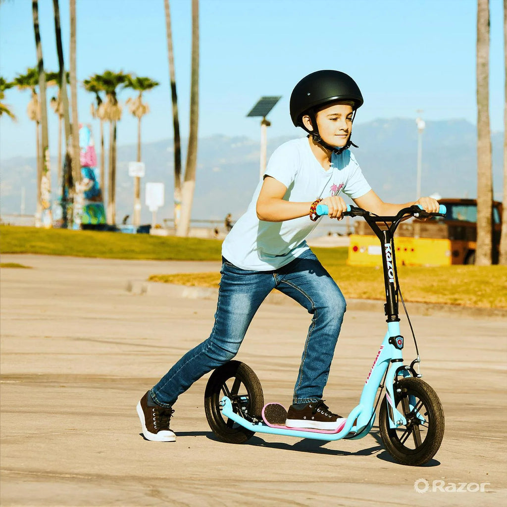 Razor Flashback Kick Scooter – Blue. BMX Style. 12″ Mag Wheels Air-filled Tires. for Kids and Teens