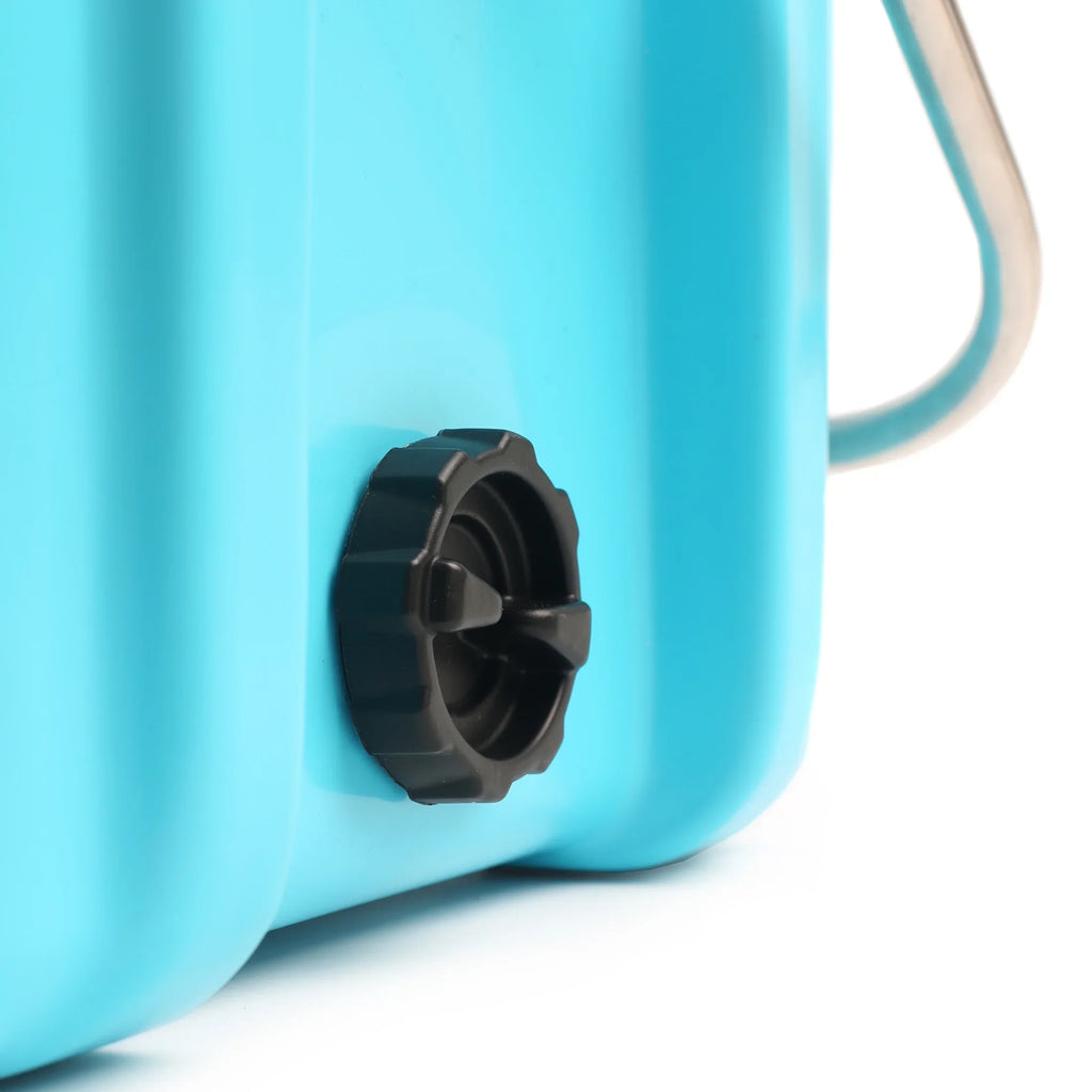 Titan by Arctic Zone™ 20 Quart/30 Can High Performance Hard Cooler - Blue