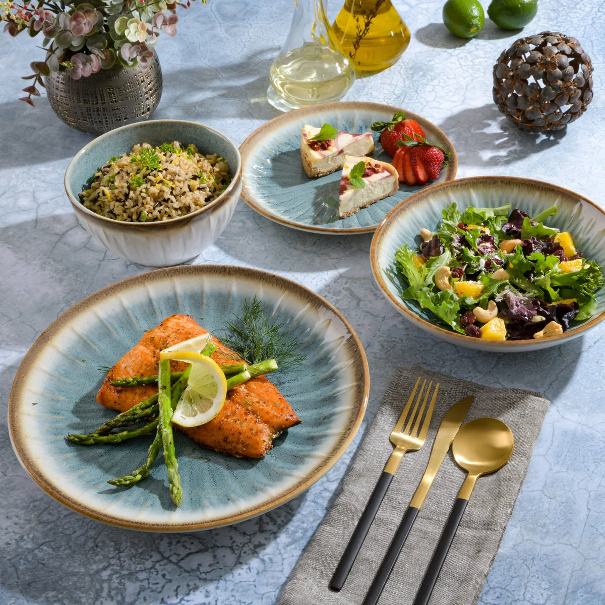 Gibson Elite Mayfair Bay 16 Piece Double Bowl Embossed Reactive Dinnerware a. Blue