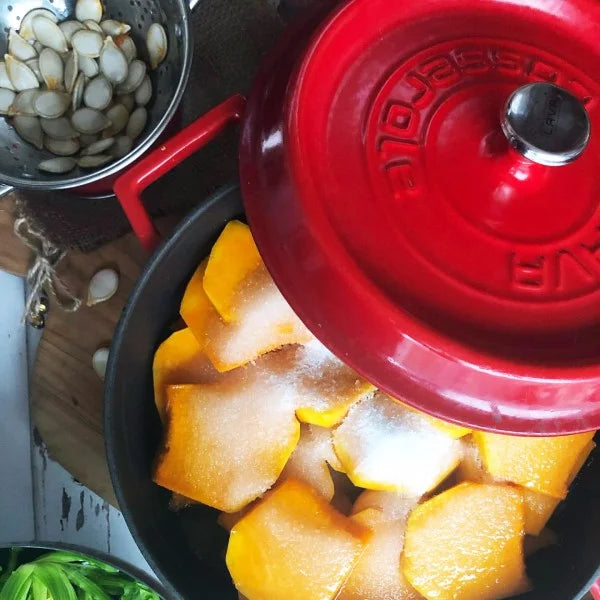 Lava Enameled Cast Iron Dutch Oven 7 Qt. Round with Trendy Lid