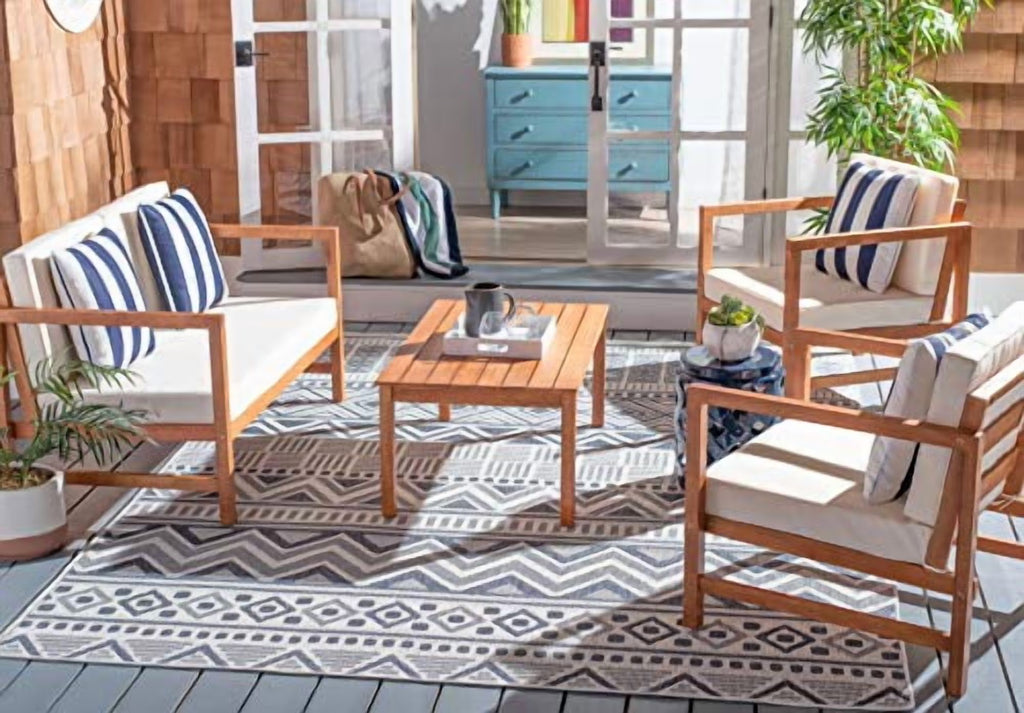 Safavieh Montez 4 Piece Outdoor Set with Accent Pillows
