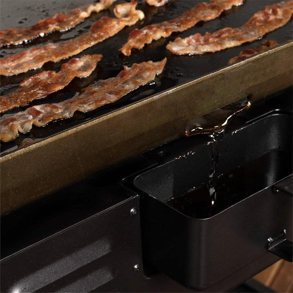 Blackstone 2-Burner 28" Propane Griddle with Hood and Omnivore Griddle Plate