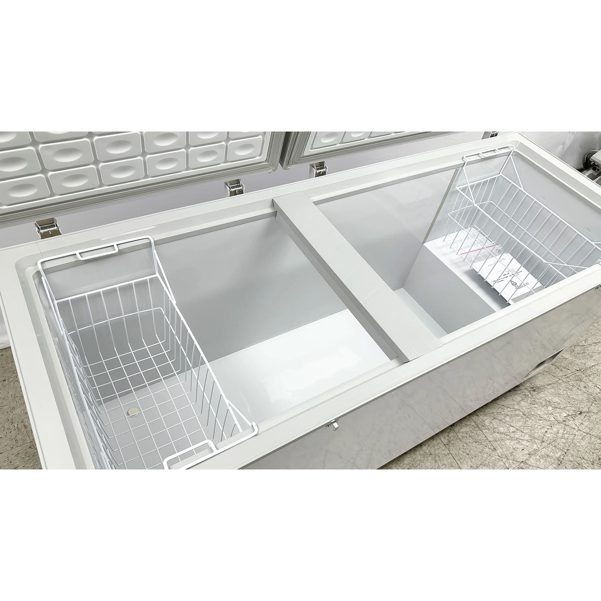 72 in. Commercial Chest Freezer 18 Cu.Ft. Deep Freezer with Top Open Door White