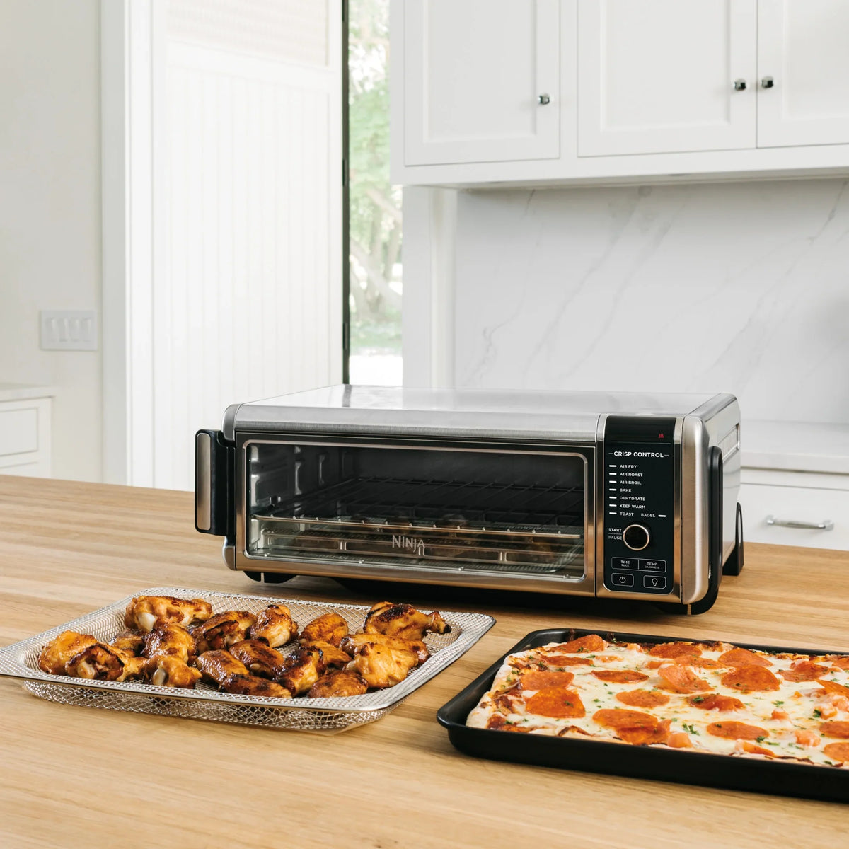 Ninja. SP101 Foodia?" 8-in-1 Digital Air Fry Oven, Flip-Away for Storage, Dehydrate, Keep Warm