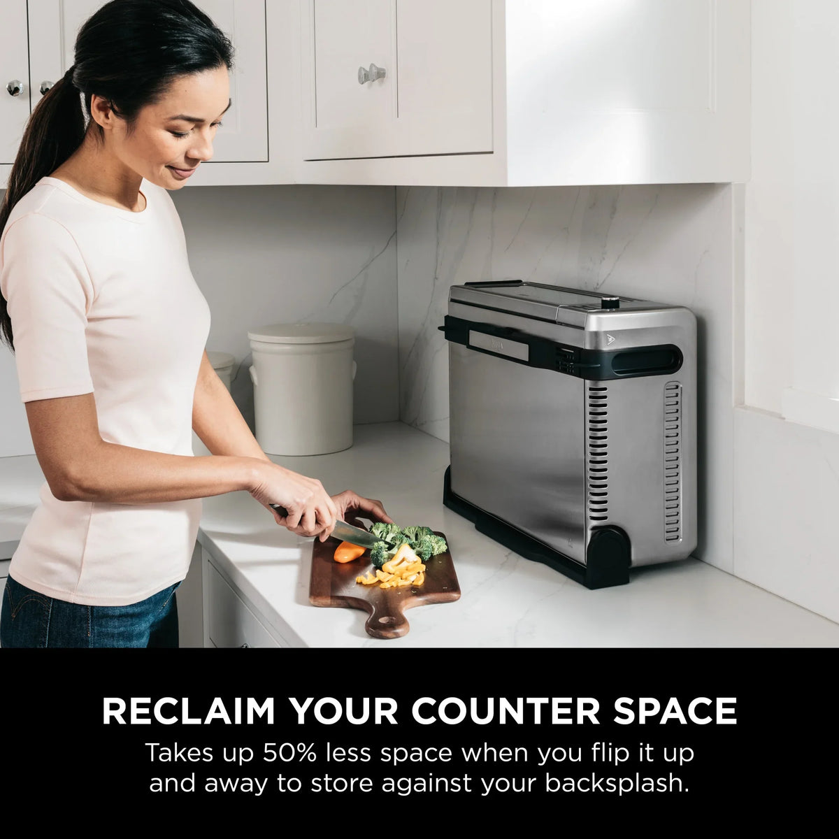 Ninja. SP101 Foodia?" 8-in-1 Digital Air Fry Oven, Flip-Away for Storage, Dehydrate, Keep Warm