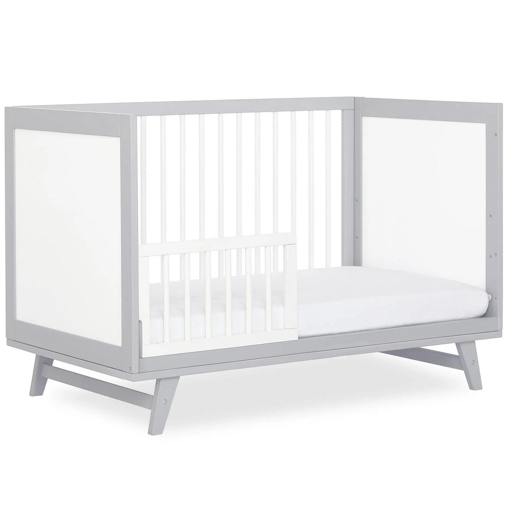 Dream On Me Carter 5-in-1 Full Size Convertible Crib. Grey and White