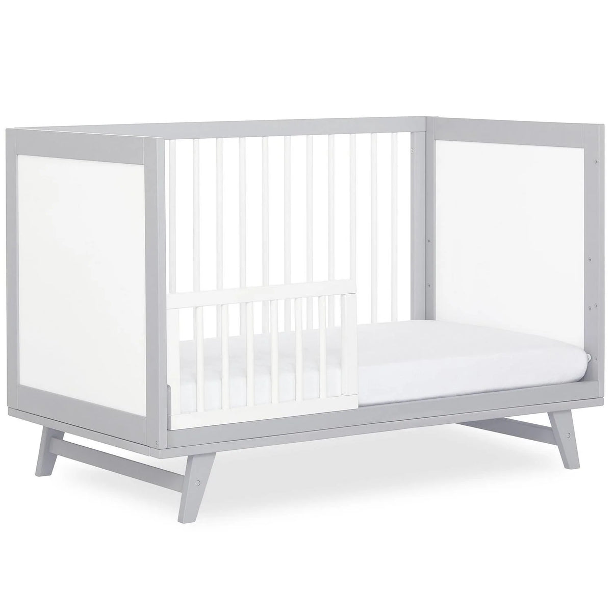 Dream On Me Carter 5-in-1 Full Size Convertible Crib. Grey and White